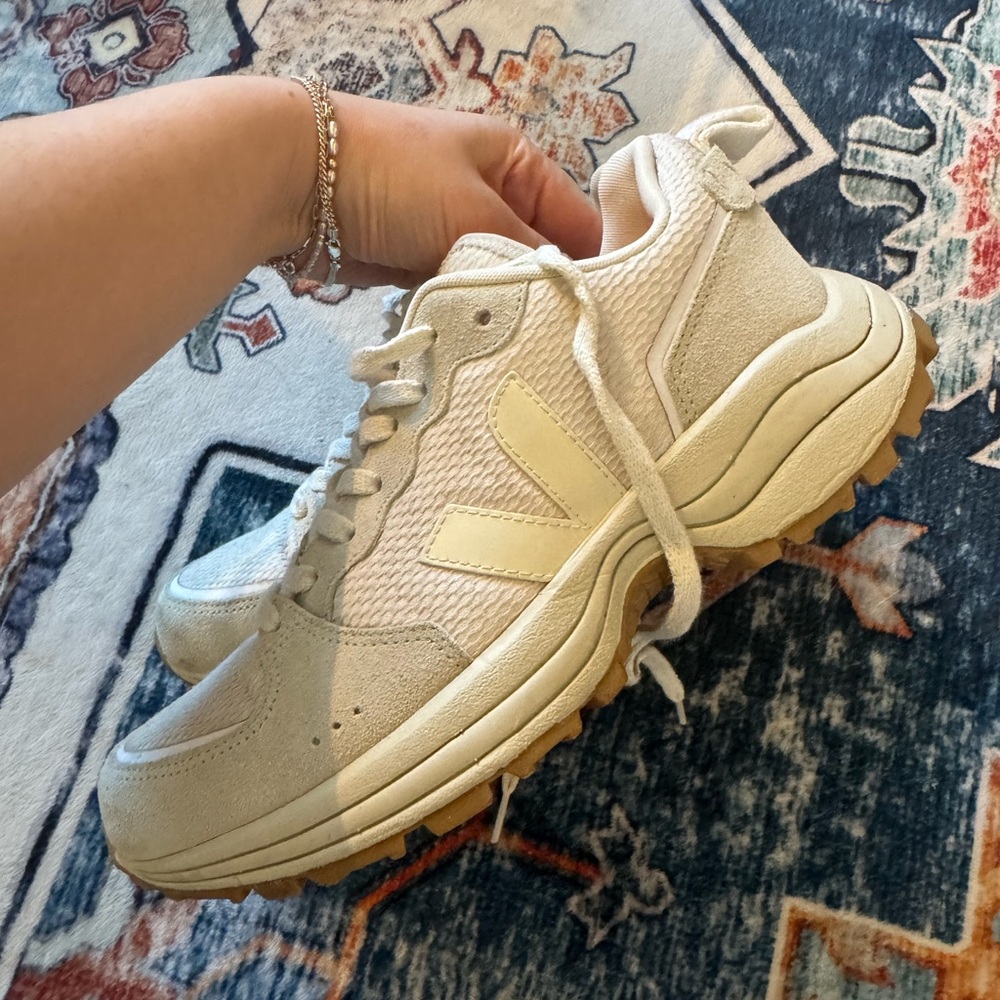 Veja Women's VENTURI II HEXAMESH GRAVEL WHITE - Picture 4 of 6